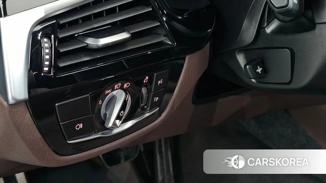 BMW 6 Series GT (G32) id 5027032 из Кореи 8