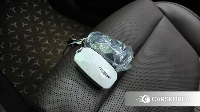 Genesis GV70 id 5033027 из Кореи 8