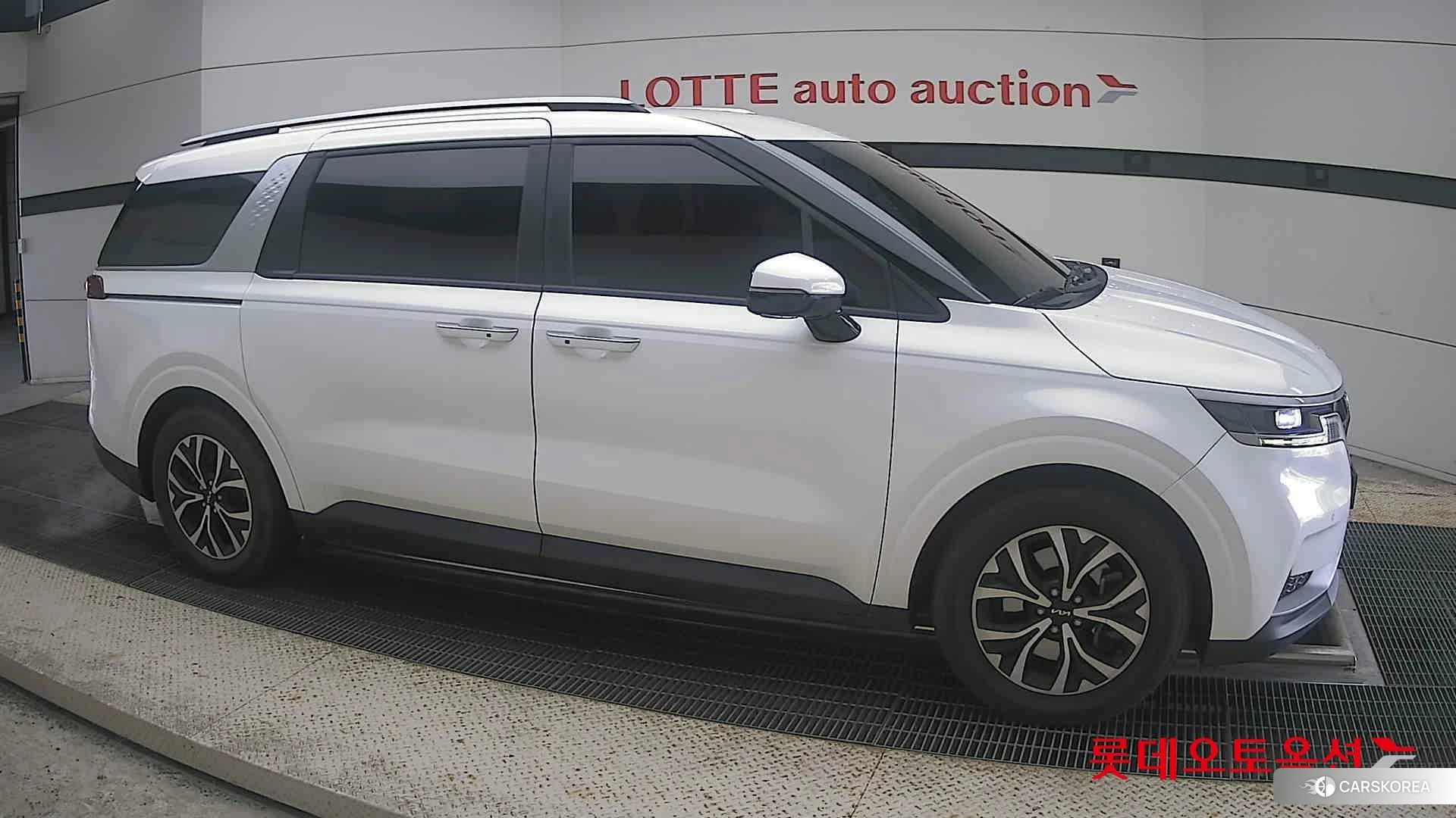 Kia Carnival id 4984707 из Кореи 8