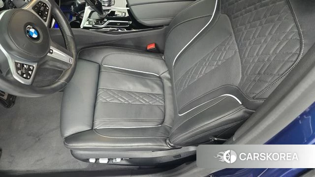 BMW 5 Series (G30) id 4952105 из Кореи 8