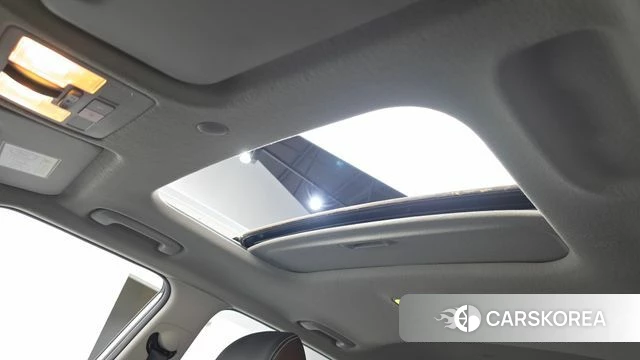 Hyundai Venue id 4696386 из Кореи 8