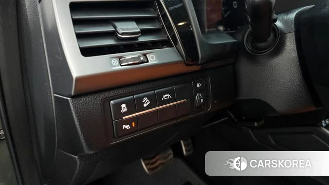 Ssangyong The New Rexton Sports Cannes id 4906055 из Кореи 8