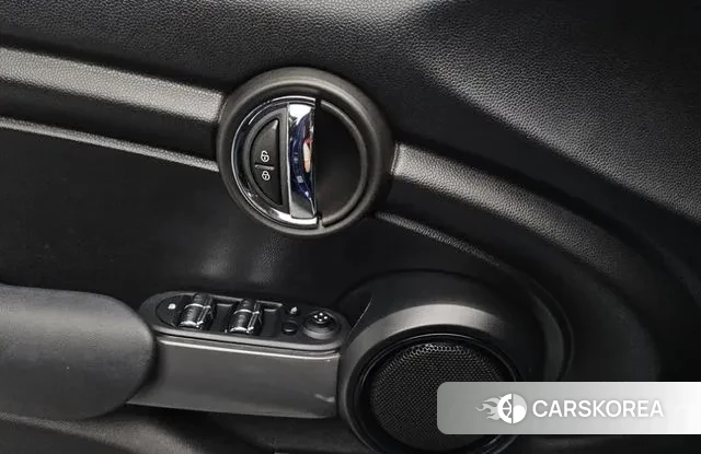 Mini Cooper id 3283952 из Кореи 8
