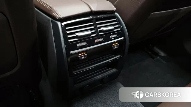 BMW 5 Series (G30) id 3728672 из Кореи 8