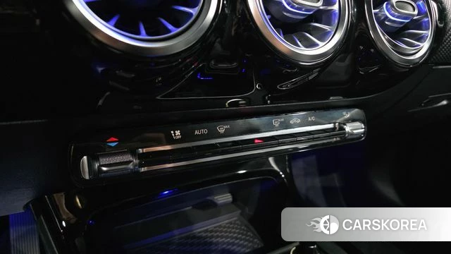 Mercedes-Benz A-Class W177 id 4943426 из Кореи 8
