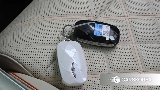 Genesis GV70 id 4957656 из Кореи 8