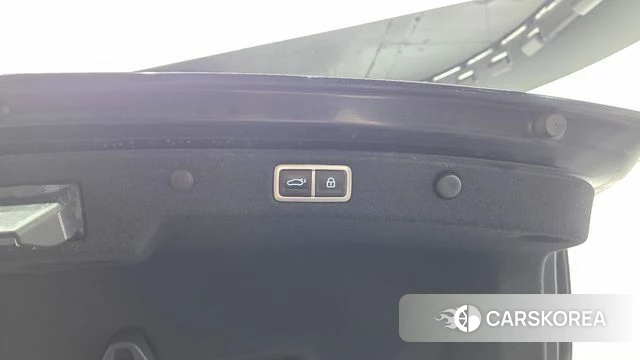 Hyundai Grandeur Hybrid (GN7) id 5011821 из Кореи 8