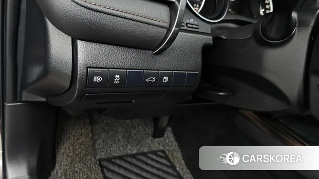 Toyota Camry (XV70) id 4918922 из Кореи 8
