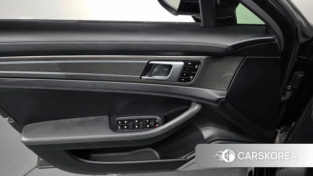 Porsche Panamera (971) id 4760012 из Кореи 8