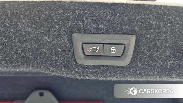 BMW 5 Series (G60) id 5045750 из Кореи 8