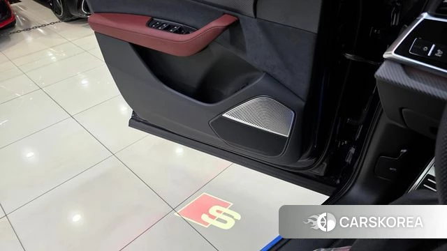 Audi SQ7 (4M) id 4957204 из Кореи 8