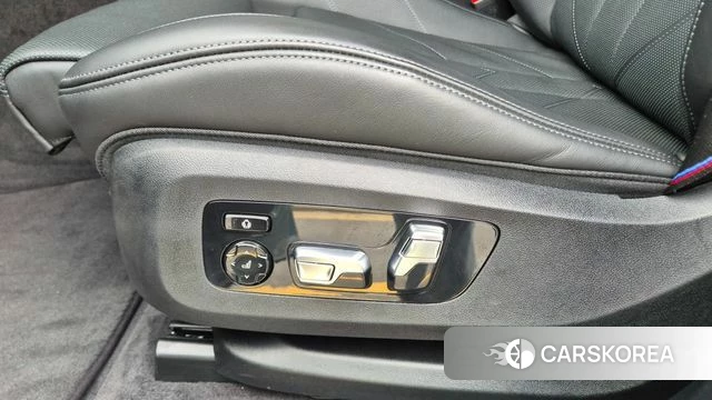 BMW XM (G09) id 4634963 из Кореи 8