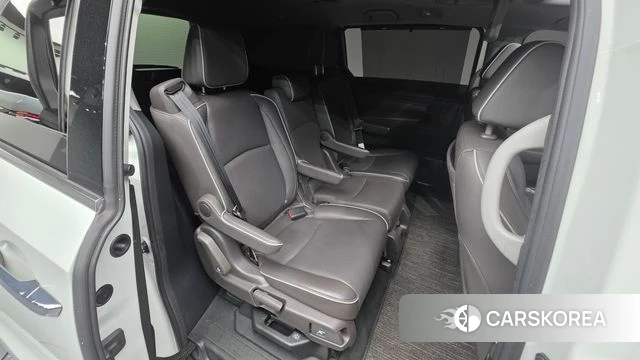 Honda Odyssey id 4986024 из Кореи 8