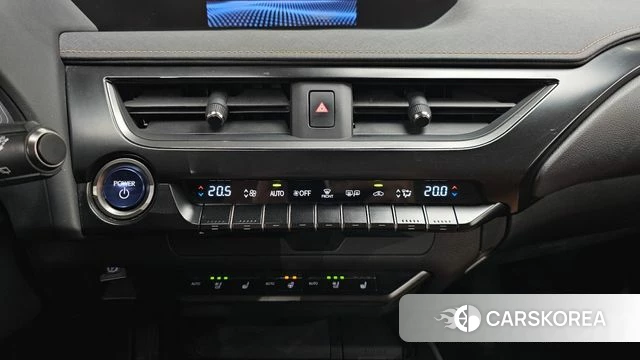 Lexus UX250h id 4907399 из Кореи 8