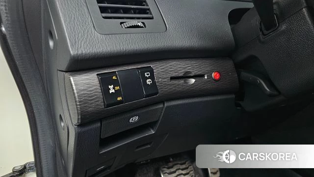 Ssangyong Korando Turismo id 4960544 из Кореи 8