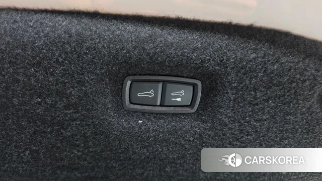 Porsche Taycan id 4905033 из Кореи 8