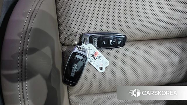 Audi e-Tron GT id 4929665 из Кореи 8