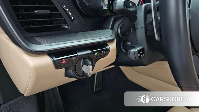 Porsche 911(992) id 5035093 из Кореи 8