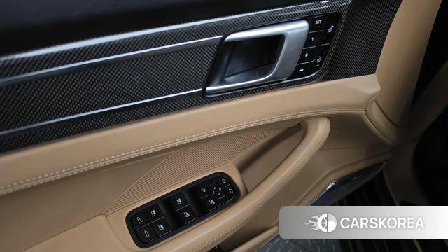 Porsche Panamera (971) id 5048575 из Кореи 8