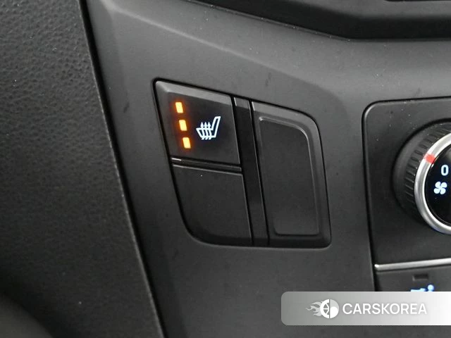 Hyundai The New Grand Starex id 5054075 из Кореи 8