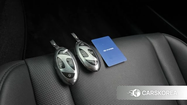 Hyundai Grandeur Hybrid (GN7) id 4778496 из Кореи 8