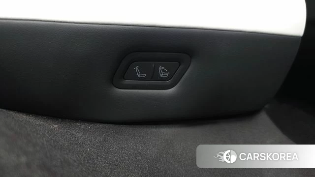 Tesla Model Y id 4879462 из Кореи 8