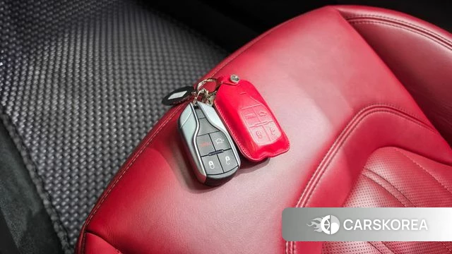 Maserati Quattroporte id 4987402 из Кореи 8