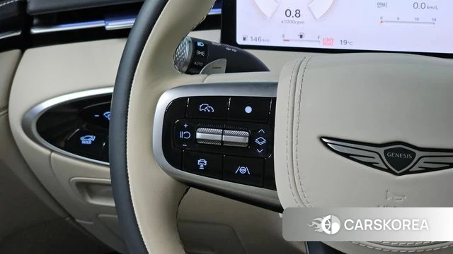 Genesis GV70 id 5033076 из Кореи 8