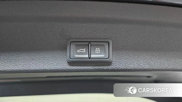 Audi Q3 (F3) id 5021978 из Кореи 8