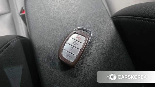 Hyundai Avante AD id 4983230 из Кореи 8
