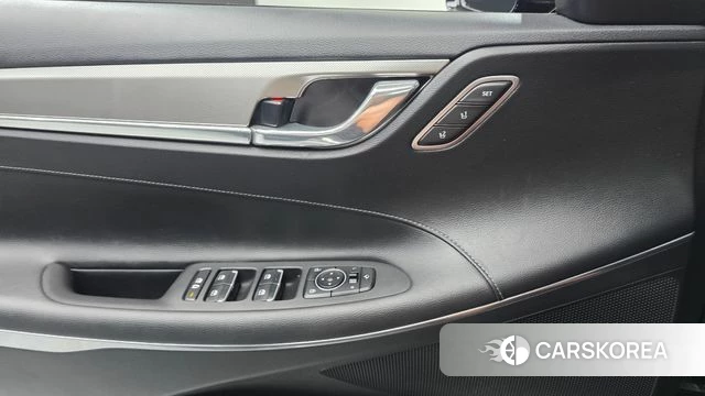 Hyundai The New Grandeur IG id 4592692 из Кореи 8