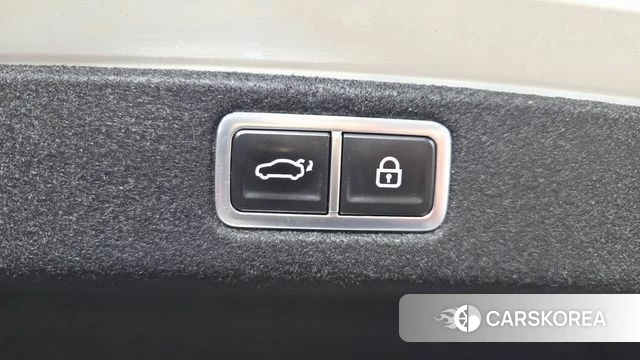 Hyundai Grandeur Hybrid (GN7) id 5011312 из Кореи 8