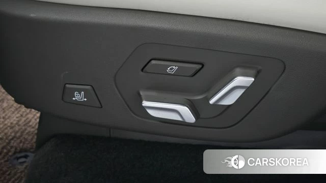 Hyundai Santa Fe (MX5) id 4980241 из Кореи 8