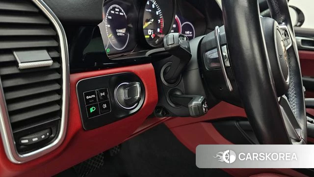 Porsche Cayenne (PO536) id 5013370 из Кореи 8