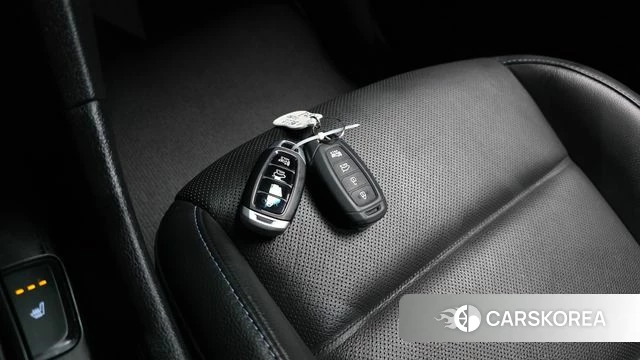 Hyundai Veloster (JS) id 4993372 из Кореи 8