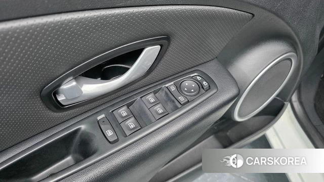 Renault Korea (Samsung) SM3 Z.E. id 5035980 из Кореи 8