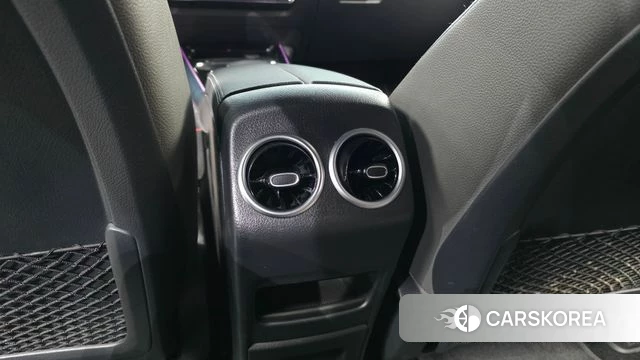 Mercedes-Benz EQA H243 id 5040935 из Кореи 8