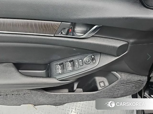 Honda Accord 10th Generation id 5018432 из Кореи 8
