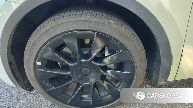 Tesla Model Y id 4772917 из Кореи 8