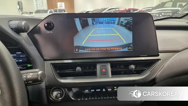 Lexus UX300h id 4957407 из Кореи 8