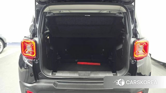 Jeep Renegade id 4943550 из Кореи 8