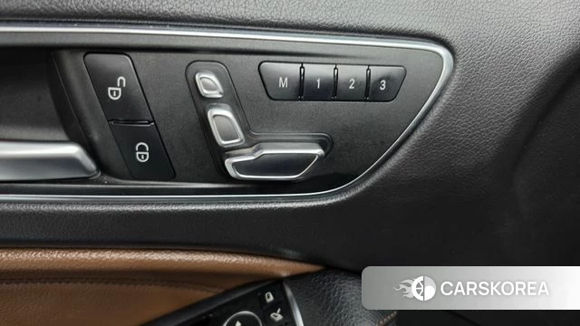 Mercedes-Benz GLA-Class X156 id 5024165 из Кореи 8