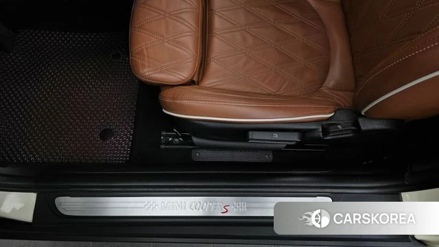 Mini Cooper S Convertible id 4899468 из Кореи 8