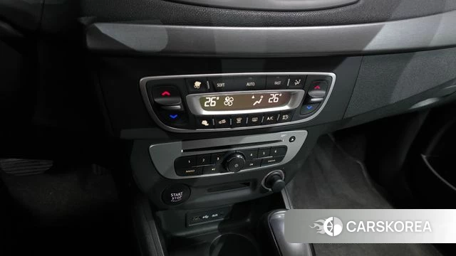 Renault Korea (Samsung) SM3 Z.E. id 5035387 из Кореи 8