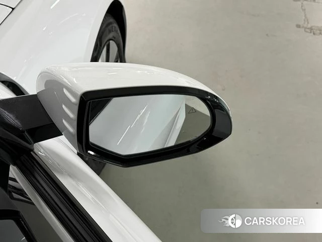 Hyundai Ionic 6 id 4971006 из Кореи 8