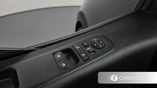 Hyundai Staria id 4992016 из Кореи 8