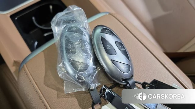 Hyundai Grandeur Hybrid (GN7) id 4995332 из Кореи 8