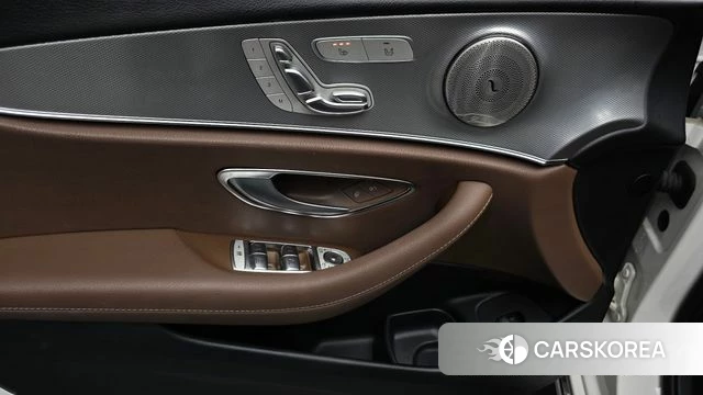 Mercedes-Benz E-Class W213 id 4960191 из Кореи 8