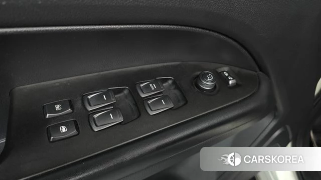 Ssangyong Rexton Sports id 5023952 из Кореи 8