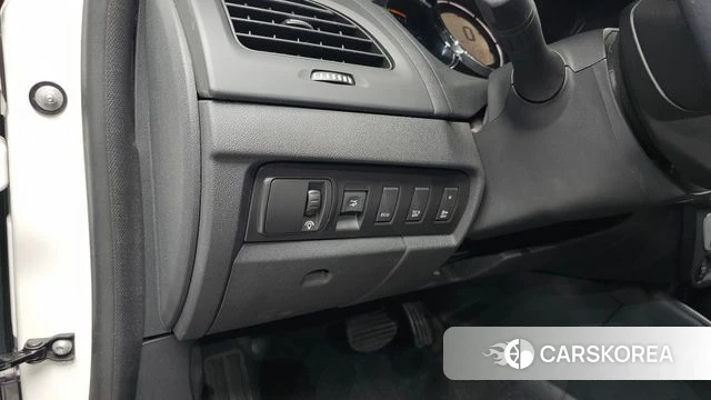 Renault Korea (Samsung) SM3 Z.E. id 5018163 из Кореи 8